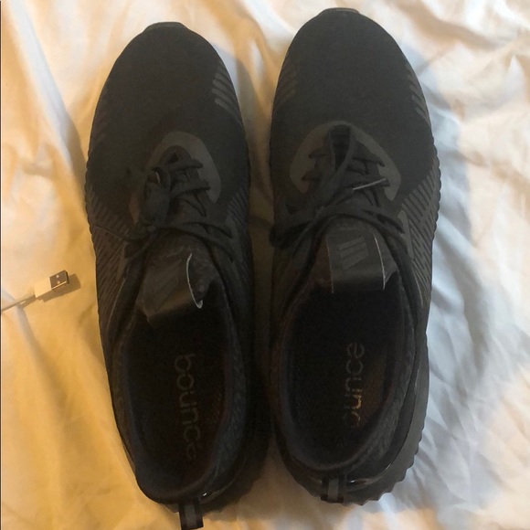 Adidas alphabounce - Picture 1 of 3